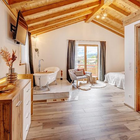 Landhaus Trinis - Kleine Kaffee Tee Theke Mit Kuehlschrank - Parkplatz Rotta Dış mekan fotoğraf